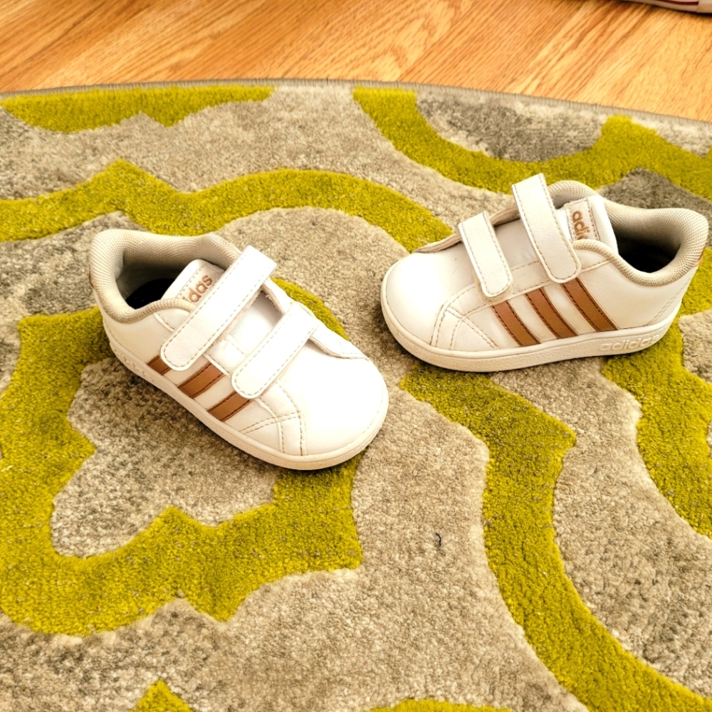Adidas toddler shoe